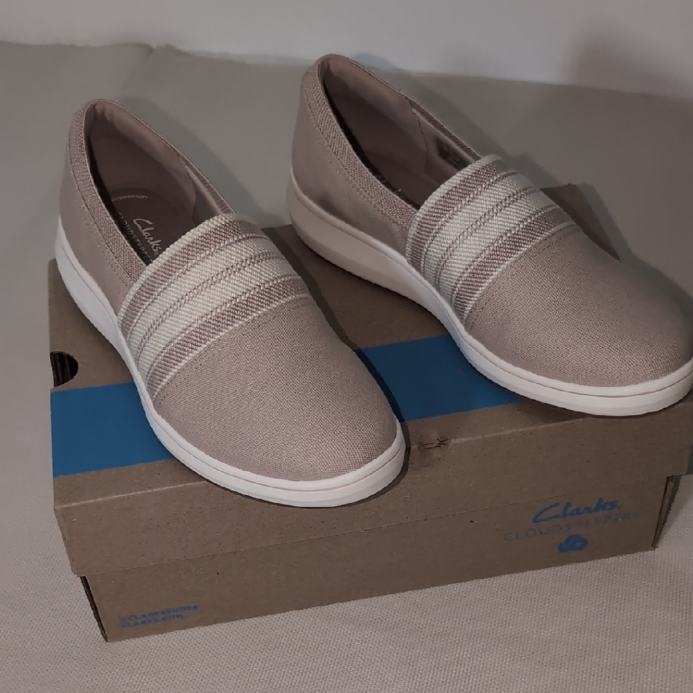 ​Clarks Cloudsteppers Breezesky Mist Slip-On Sneakers